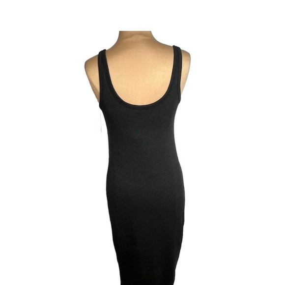 Vuori Halo Essential Dress
Women's DreamKnit Dress HEATHERED BLACK SIZE LARGE - Picture 4 of 13